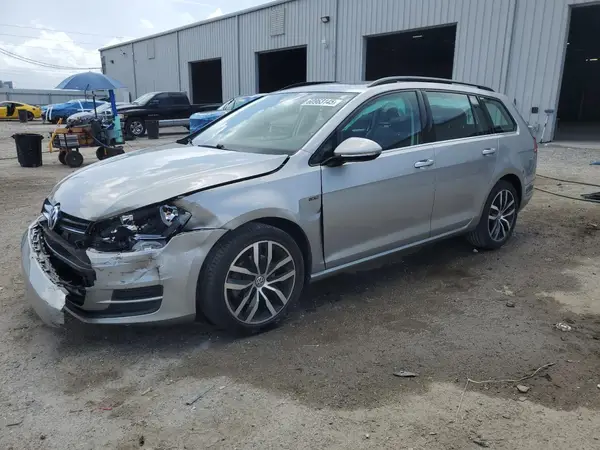 3VWC17AU9GM520545 2016 VOLKSWAGEN GOLF - Image 1