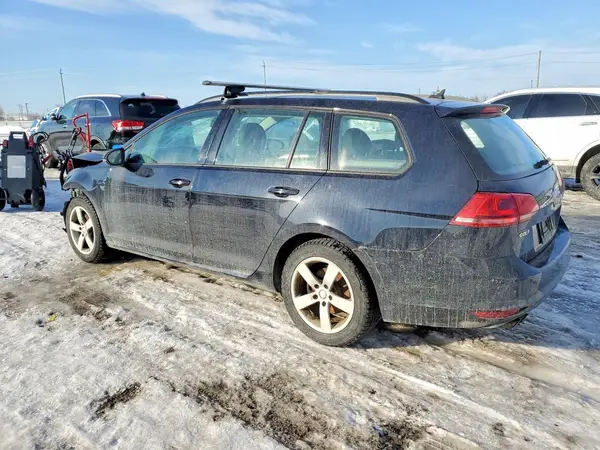 3VWC17AU9HM506341 2017 VOLKSWAGEN GOLF - Image 2