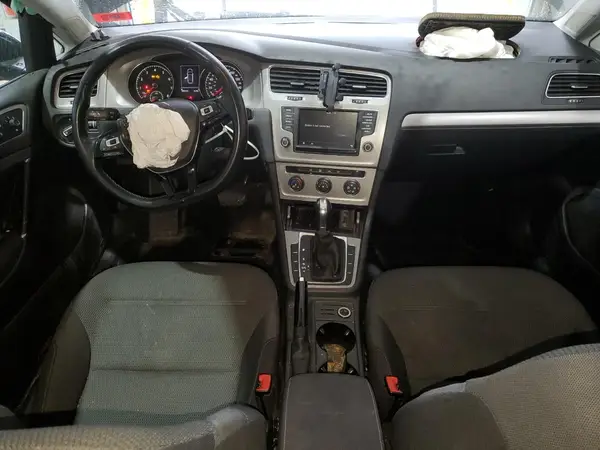 3VWC17AU9HM507375 2017 VOLKSWAGEN GOLF - Image 8