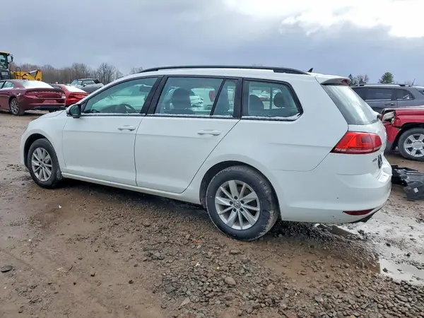 3VWC17AUXGM517427 2016 VOLKSWAGEN GOLF - Image 2