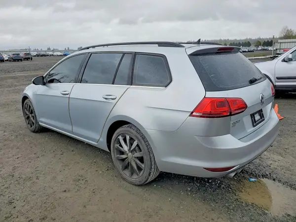 3VWC17AUXHM503108 2017 VOLKSWAGEN GOLF - Image 2