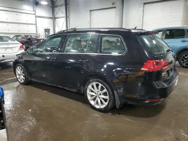 3VWC17AUXHM513198 2017 VOLKSWAGEN GOLF - Image 2