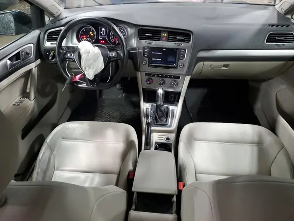 3VWC17AUXHM513198 2017 VOLKSWAGEN GOLF - Image 8