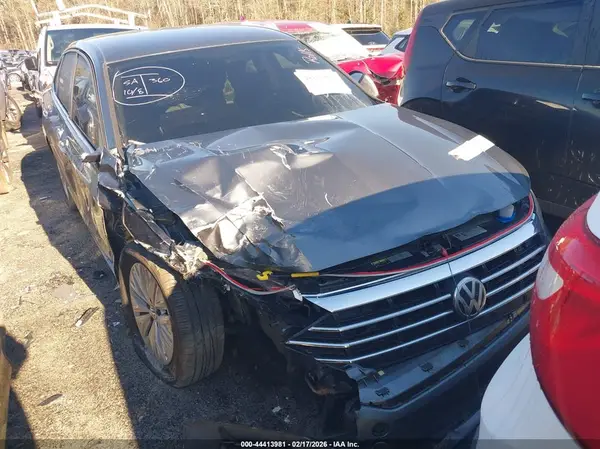 3VWC57BU0KM045878 2019 VOLKSWAGEN JETTA - Image 1