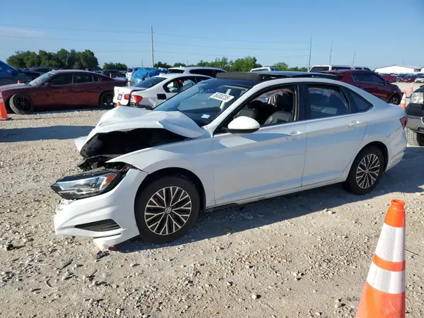3VWC57BU0KM060297 2019 VOLKSWAGEN JETTA - Image 1
