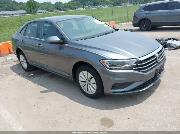 3VWC57BU0KM079335 2019 VOLKSWAGEN JETTA - Image 1