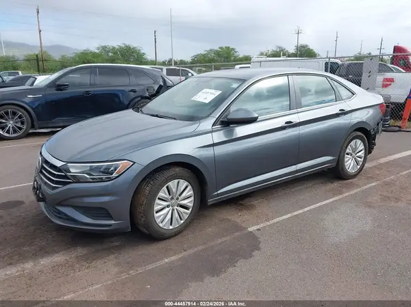 3VWC57BU0KM116366 2019 VOLKSWAGEN JETTA - Image 2