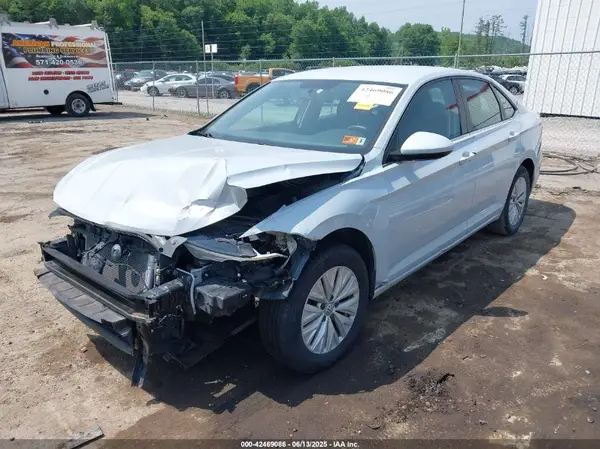 3VWC57BU0KM139582 2019 VOLKSWAGEN JETTA - Image 2
