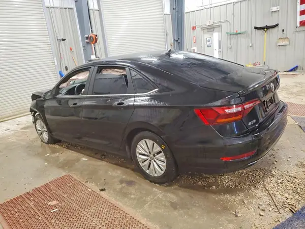 3VWC57BU0KM140022 2019 VOLKSWAGEN JETTA - Image 2