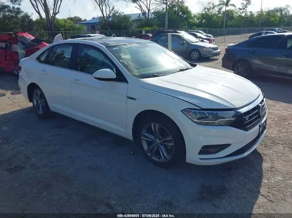 3VWC57BU0KM155216 2019 VOLKSWAGEN JETTA - Image 1