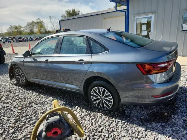 3VWC57BU0KM156897 2019 VOLKSWAGEN JETTA - Image 2