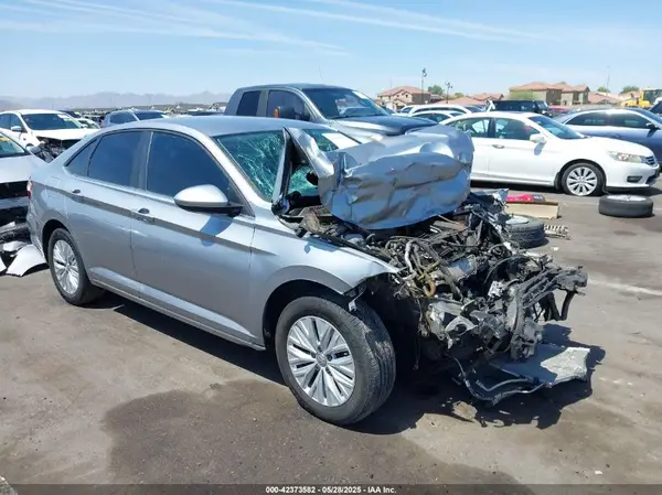 3VWC57BU0KM208044 2019 VOLKSWAGEN JETTA - Image 1