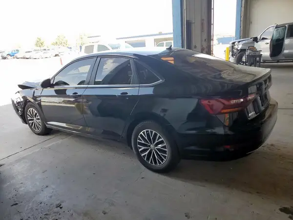 3VWC57BU0KM250035 2019 VOLKSWAGEN JETTA - Image 2