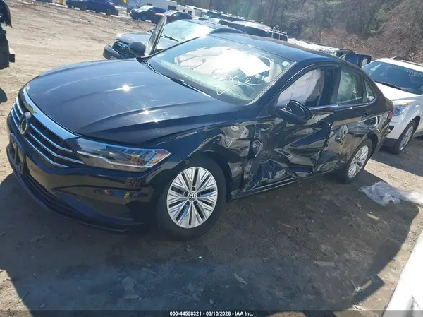 3VWC57BU0KM252030 2019 VOLKSWAGEN JETTA - Image 1