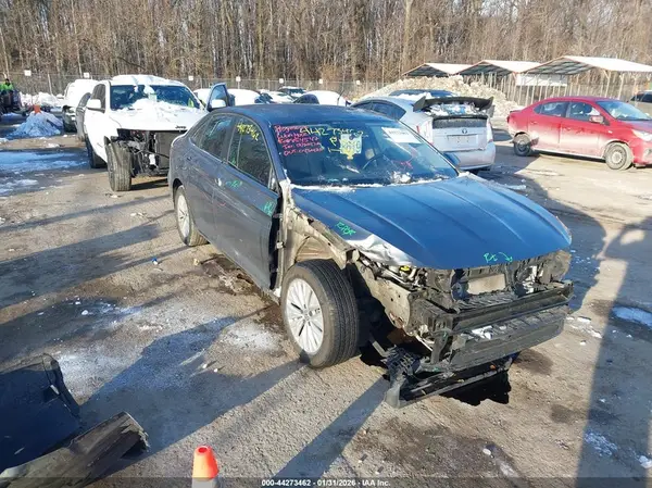 3VWC57BU0LM104624 2020 VOLKSWAGEN JETTA - Image 1