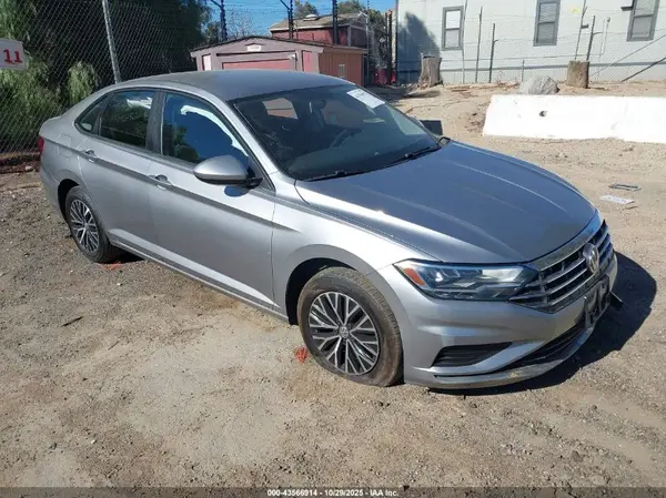 3VWC57BU0MM035032 2021 VOLKSWAGEN JETTA - Image 1
