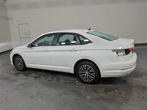 3VWC57BU0MM045902 2021 VOLKSWAGEN JETTA - Image 2