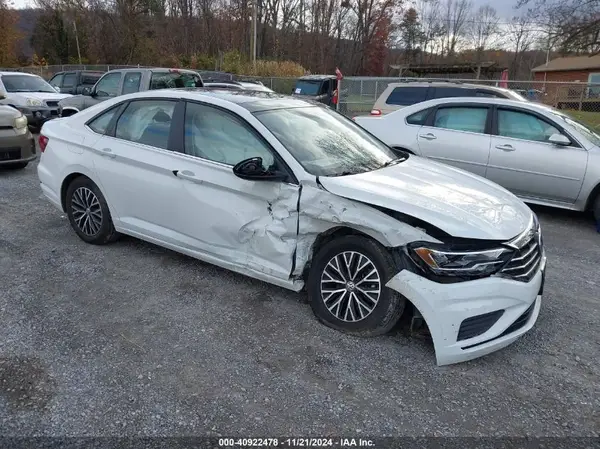 3VWC57BU0MM066913 2021 VOLKSWAGEN JETTA - Image 1