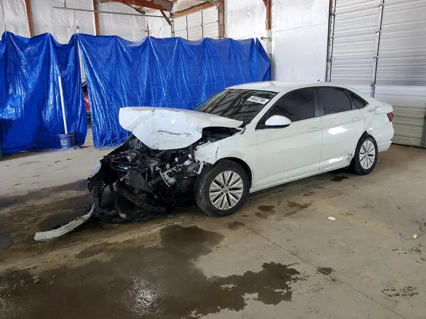 3VWC57BU1KM017930 2019 VOLKSWAGEN JETTA - Image 1