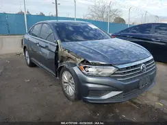 3VWC57BU1KM023971 2019 VOLKSWAGEN JETTA