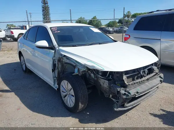 3VWC57BU1KM027647 2019 VOLKSWAGEN JETTA - Image 1