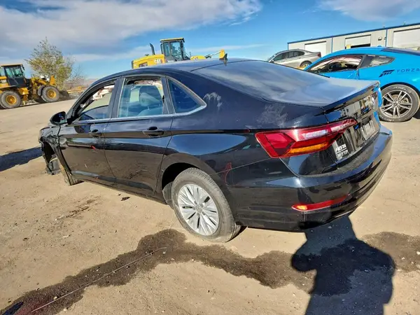 3VWC57BU1KM028586 2019 VOLKSWAGEN JETTA - Image 2