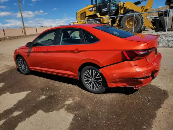 3VWC57BU1KM072328 2019 VOLKSWAGEN JETTA - Image 2