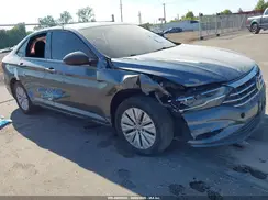 3VWC57BU1KM092272 2019 VOLKSWAGEN JETTA