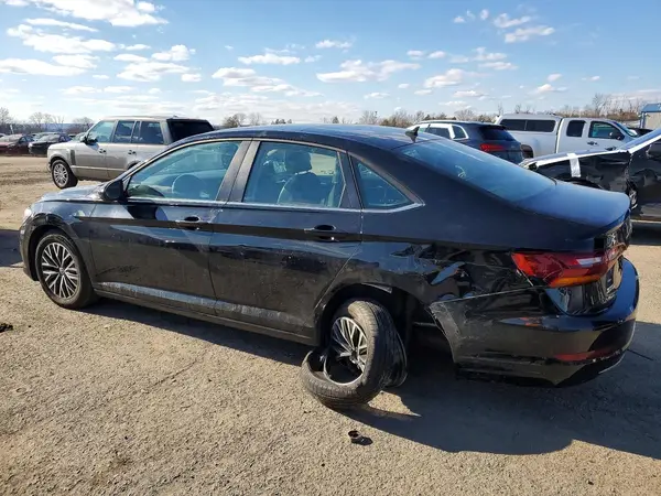 3VWC57BU1KM101813 2019 VOLKSWAGEN JETTA - Image 2