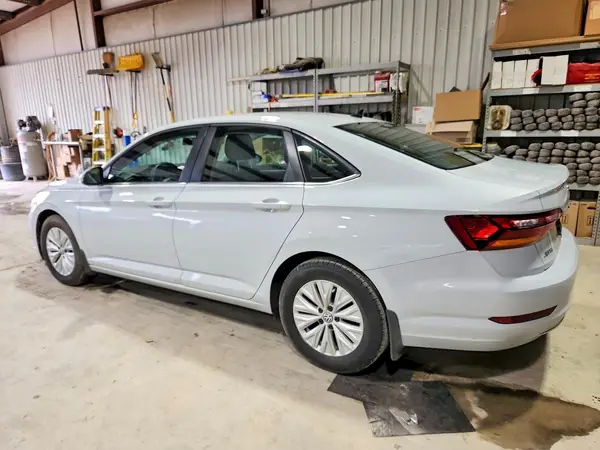 3VWC57BU1KM111452 2019 VOLKSWAGEN JETTA - Image 2