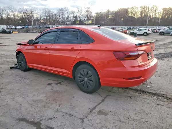 3VWC57BU1KM112715 2019 VOLKSWAGEN JETTA - Image 2