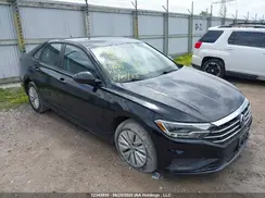 3VWC57BU1KM113184 2019 VOLKSWAGEN JETTA