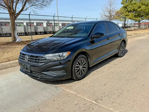 3VWC57BU1KM121009 2019 VOLKSWAGEN JETTA - Image 2