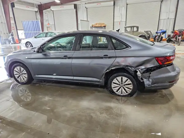 3VWC57BU1KM122354 2019 VOLKSWAGEN JETTA - Image 2