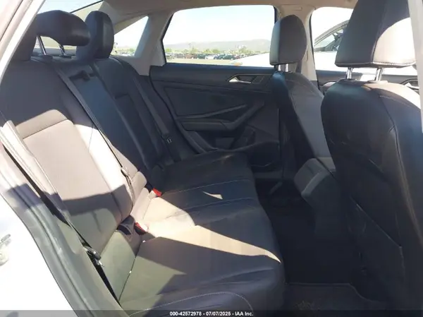 3VWC57BU1KM132219 2019 VOLKSWAGEN JETTA - Image 8