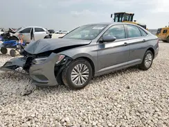 3VWC57BU1KM144967 2019 VOLKSWAGEN JETTA