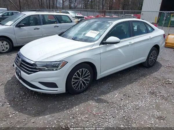 3VWC57BU1KM152258 2019 VOLKSWAGEN JETTA - Image 2