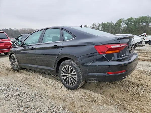 3VWC57BU1KM155483 2019 VOLKSWAGEN JETTA - Image 2