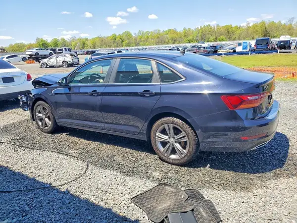 3VWC57BU1KM186555 2019 VOLKSWAGEN JETTA - Image 2