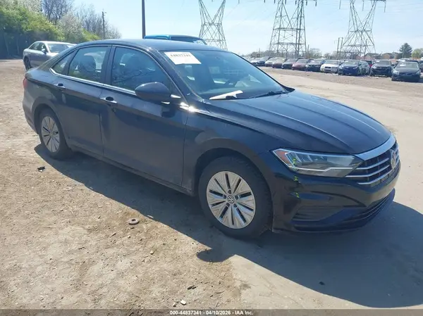 3VWC57BU1KM193960 2019 VOLKSWAGEN JETTA - Image 1