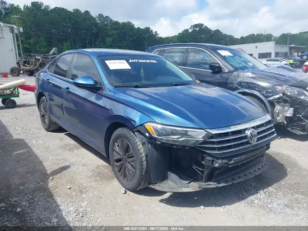 3VWC57BU1KM211115 2019 VOLKSWAGEN JETTA - Image 1