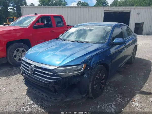 3VWC57BU1KM211115 2019 VOLKSWAGEN JETTA - Image 2