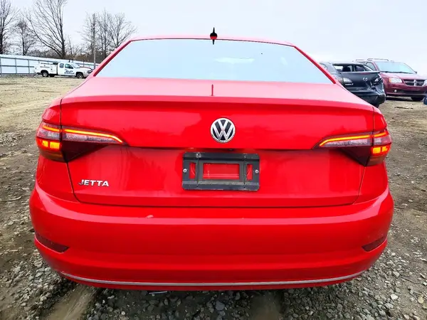 3VWC57BU1KM216895 2019 VOLKSWAGEN JETTA - Image 4