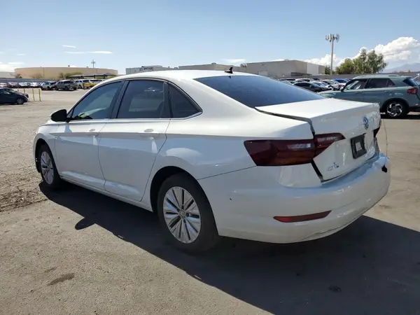 3VWC57BU1KM237701 2019 VOLKSWAGEN JETTA - Image 2