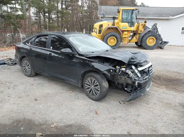 3VWC57BU1KM242364 2019 VOLKSWAGEN JETTA - Image 1