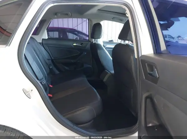 3VWC57BU1KM249749 2019 VOLKSWAGEN JETTA - Image 8