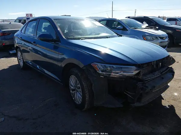 3VWC57BU1KM251520 2019 VOLKSWAGEN JETTA - Image 1