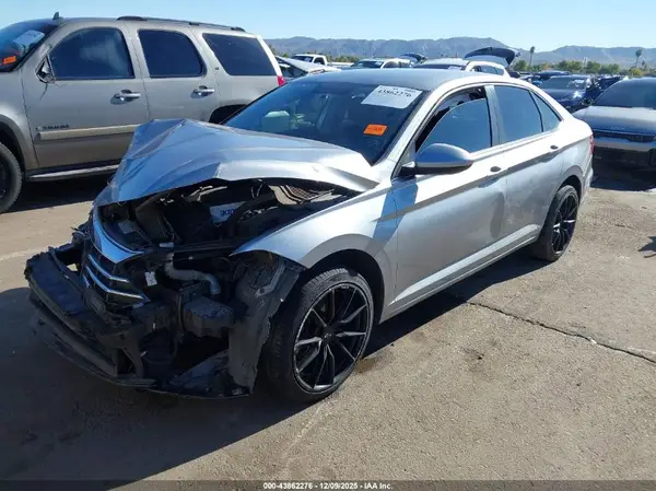 3VWC57BU1KM263201 2019 VOLKSWAGEN JETTA - Image 2