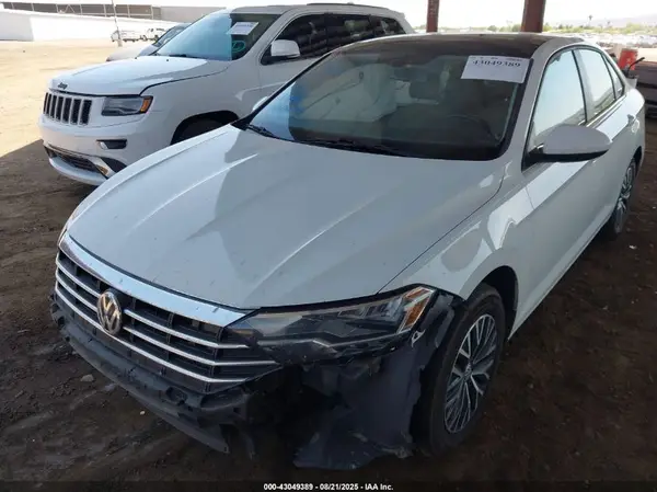 3VWC57BU1KM263957 2019 VOLKSWAGEN JETTA - Image 2