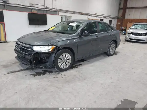 3VWC57BU1LM081077 2020 VOLKSWAGEN JETTA - Image 2